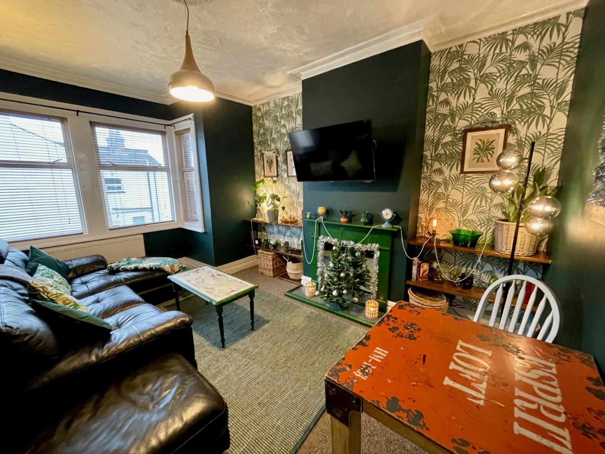 Stylish And Artistic Flat In Southend On Sea Apartment Екстериор снимка