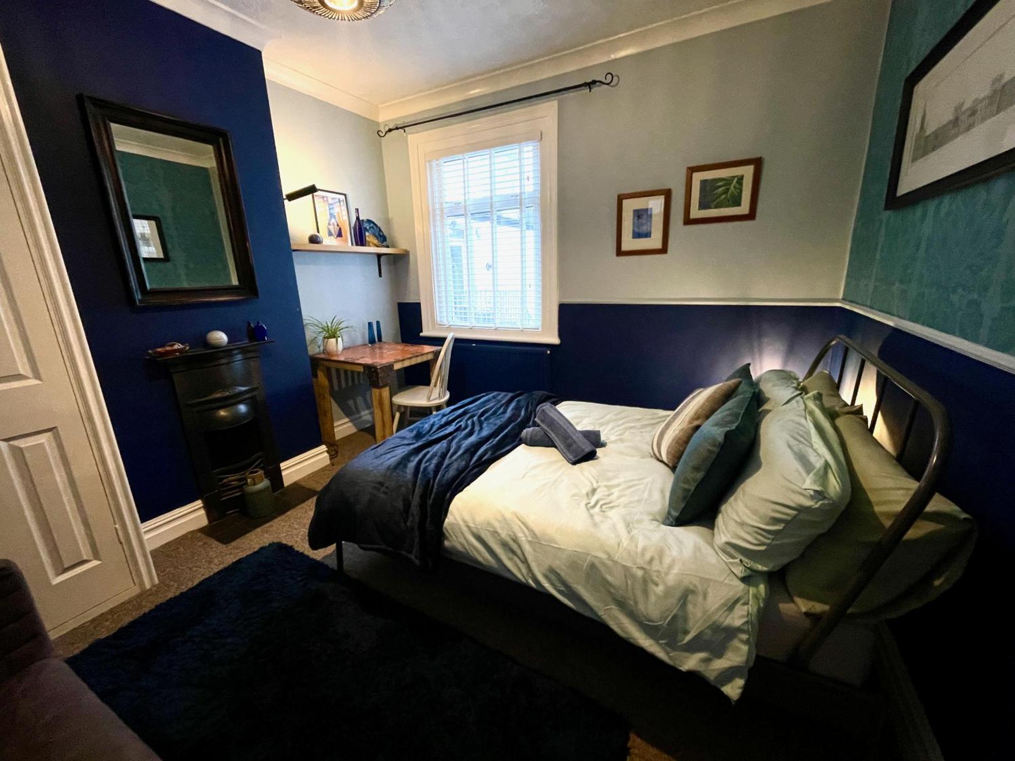 Stylish And Artistic Flat In Southend On Sea Apartment Екстериор снимка