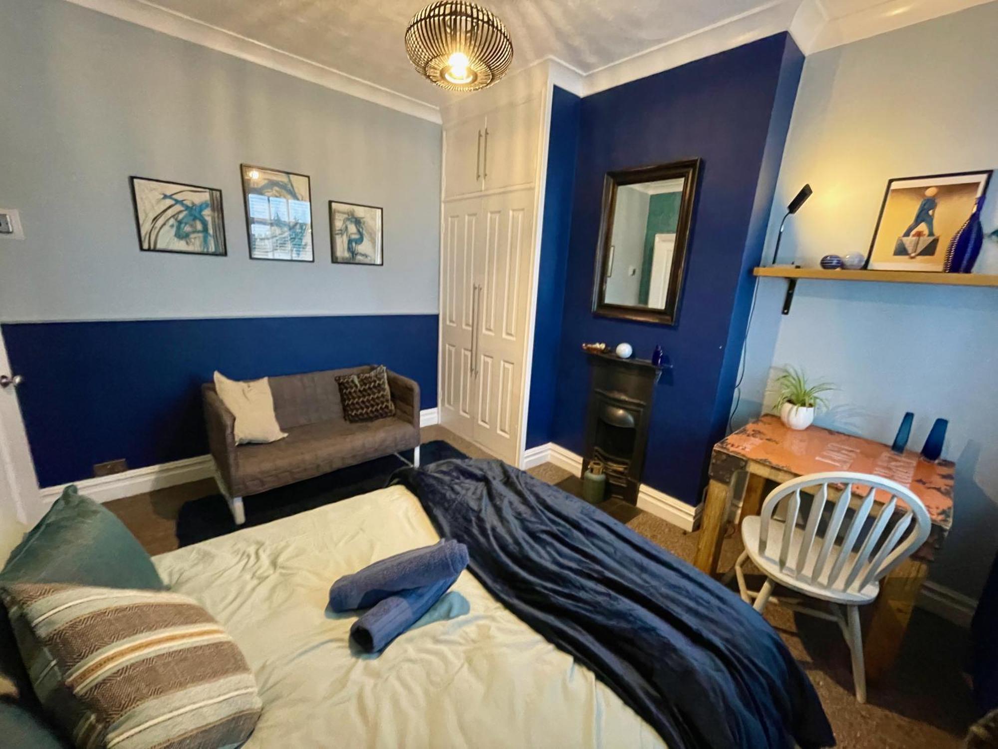 Stylish And Artistic Flat In Southend On Sea Apartment Екстериор снимка